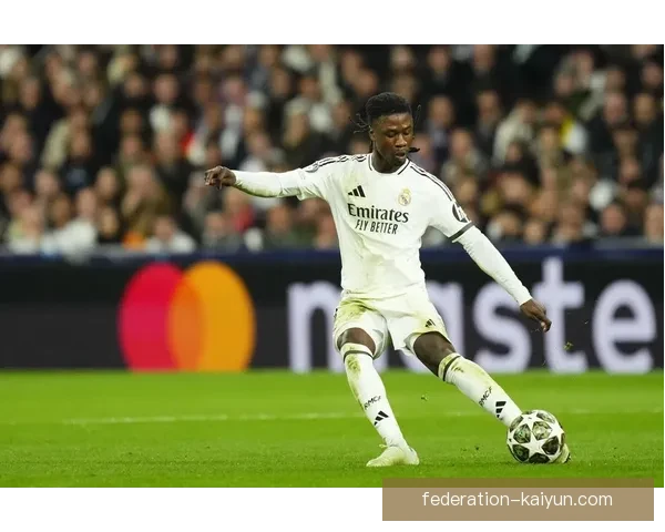 卡马文加对抗能力提升 继续展现良好状态，备受关注