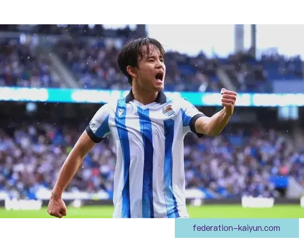 久保建英国家队首秀回忆，引发球迷对未来表现的期待与关注