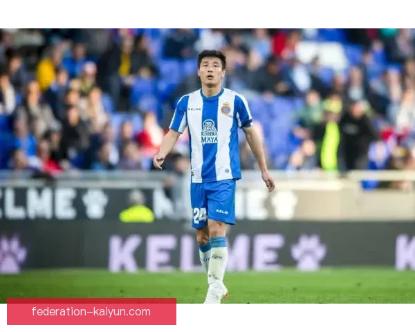 赖斯战术适应能力引发关注，助力球队表现稳健