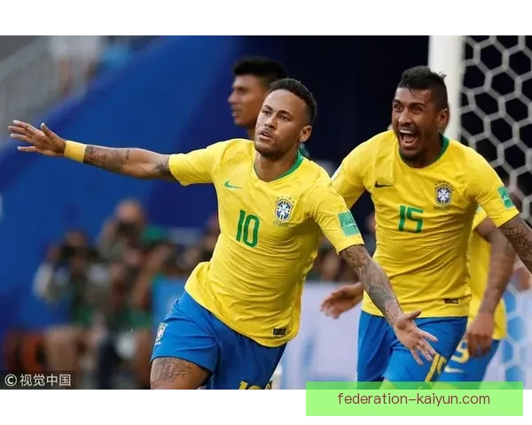 内马尔射门技巧集锦：近期表现稳健，状态持续提升持续提升